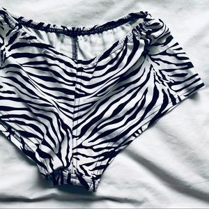 Derby Skins Zebra Shorts